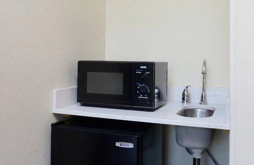 Durham Hotel | Holiday Inn Express & Suites Raleigh Durham Airport at RTP by IHG
