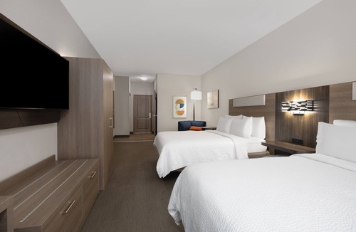 Acworth Hotel | Holiday Inn Express & Suites Acworth - Kennesaw Northwest by IHG