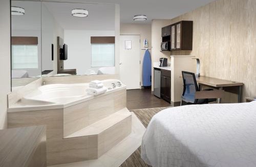 Parole Hotel | Holiday Inn Express & Suites Annapolis by IHG