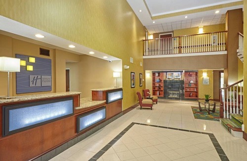Buford Hotel | Holiday Inn Express Hotel & Suites Buford-Mall Of Georgia, an IHG Hotel
