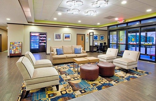 Buford Hotel | Holiday Inn Express & Suites Buford NE - Lake Lanier Area, an IHG Hotel