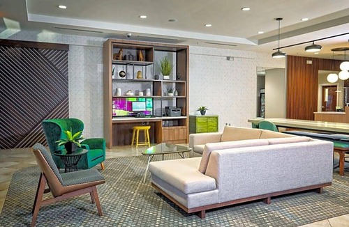 Statesboro Hotel | Holiday Inn Statesboro-University Area, an IHG Hotel