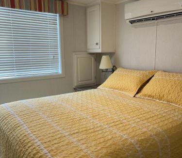 Holly Ridge Resort | Holly Ridge Retreat with Loft and Pet Friendly plus Long Term Stay Allowed