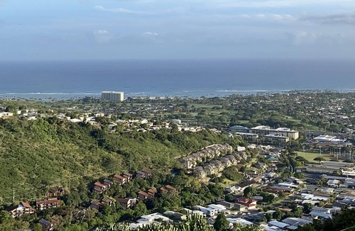 Kahala House | Home in the Sky!