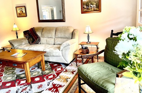 Burnsville House | Home on 10 Acres - Easy Access - SUPER CLEAN - Burnsville - Pensacola