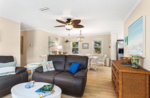 Colington House | Home Sweet Helga: Beach & Sound Access