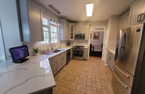 Apex House | Home Sweet NC. Amazing Location!