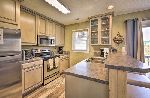 Corolla Light House | Home w/Deck in Corolla Light: Walk to Beach!