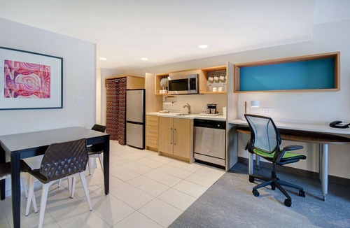 University Hotel | Home2 Suites by Hilton Waco