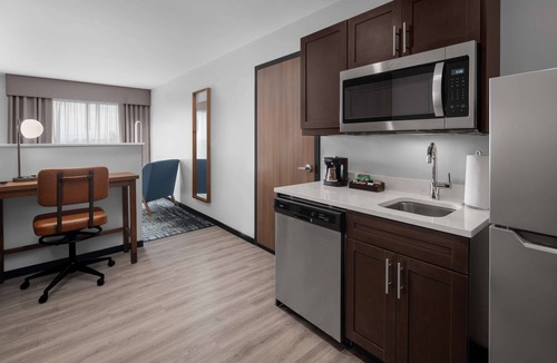 First Ward Hotel | Homewood Suites By Hilton Charlotte Uptown First Ward