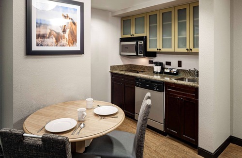 Round Rock Hotel | Homewood Suites by Hilton Austin/Round Rock, TX