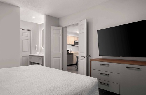 Bermuda Hotel | Homewood Suites by Hilton Richmond-Chester