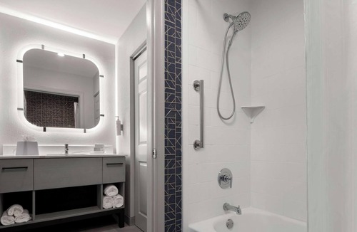 Bermuda Hotel | Homewood Suites by Hilton Richmond-Chester