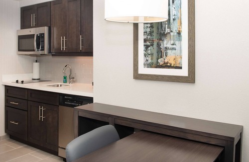 North Charleston Hotel | Homewood Suites by Hilton North Charleston
