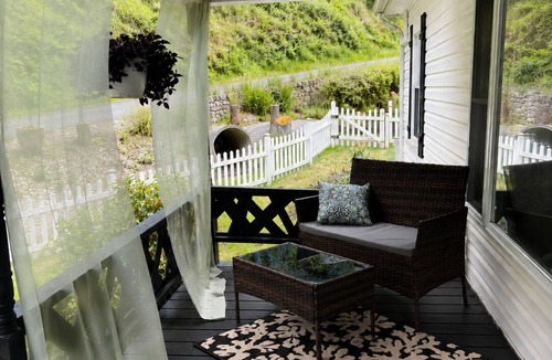 Bakersville Cottage | Honeysuckle Holler - Peaceful Creekside Getaway - Fenced Yard & More