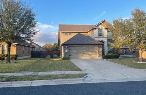 Round Rock House | Host Fav- Upscale Home 6 Beds + Sleeper Great Area