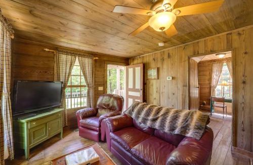 Vein Mountain House | Hot Tub Haven! Blue Ridge Mountain Gem on 92 Acres