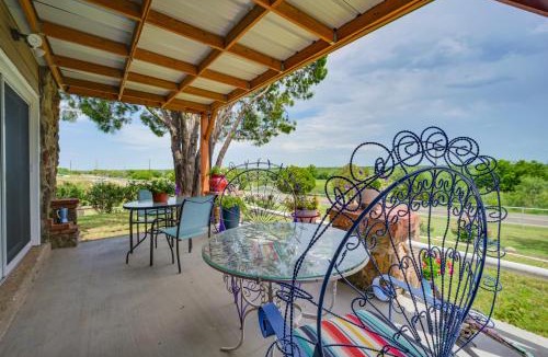 Wichita Falls House | Hot Tub & Sauna! 2 Wichita Falls Units 1 Mi to AFB