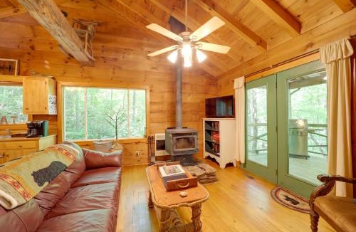 Vein Mountain House | Hot Tub & Trail Access: 92-Acre Retreat in Marion!