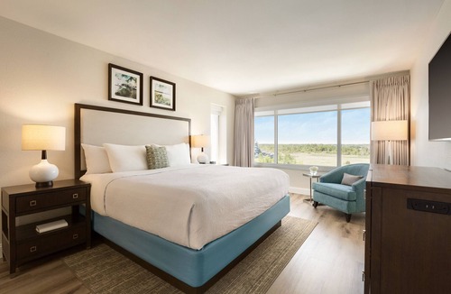 Downtown Wilmington Hotel | Hotel Ballast Wilmington, Tapestry Collection by Hilton
