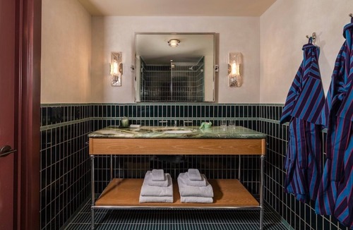Greater Heights Hotel | Hotel Daphne