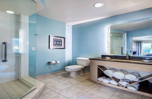 Southside Hotel | Hotel Indigo Jacksonville-Deerwood Park by IHG