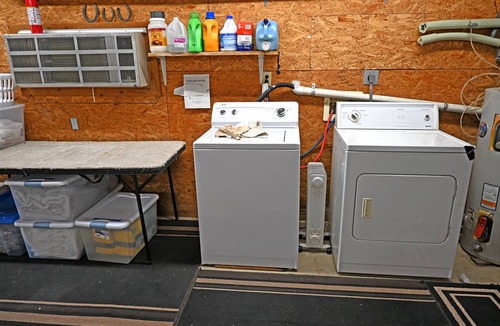 Fall River House | Hotel Oasis at Fall River Lake - Bungalow w/Outdoor Kitchen
