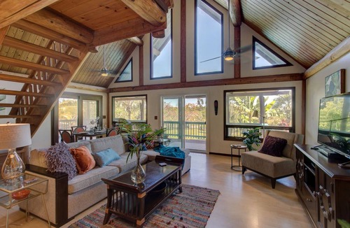 Keaau House | House ∙ 2 bedrooms ∙ 6 guests