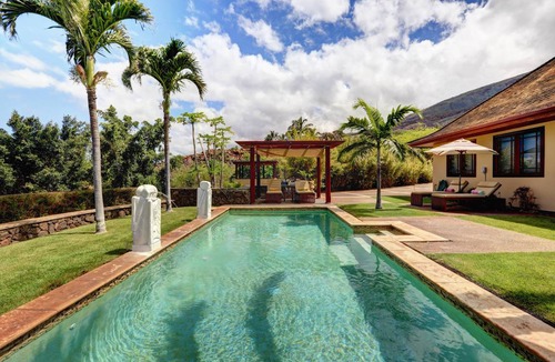 Historic Lahaina Front Street House | House ∙ 2 bedrooms ∙ 4 guests