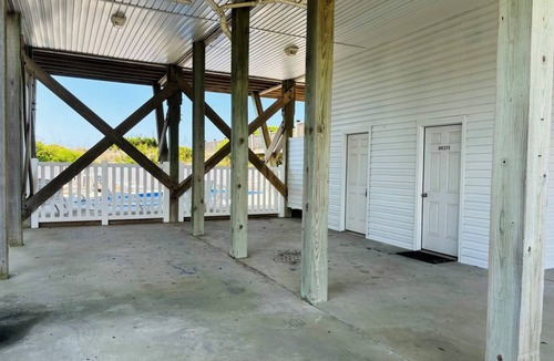 Holden Beach House | House ∙ 4 bedrooms ∙ 9 guests
