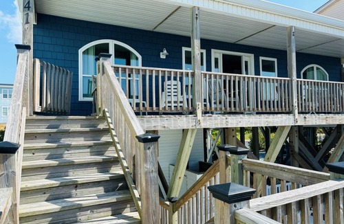 Holden Beach House | House ∙ 4 bedrooms ∙ 9 guests