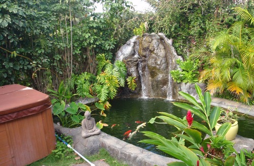 Waimanalo House | House that has it all, Hot Tub, Kayaks, Surf Boards, Snorkeling gear & more