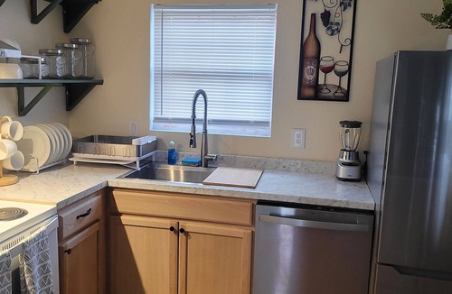 Seat Pleasant House | House with 2 bedrooms with private bathroom each room ready for you