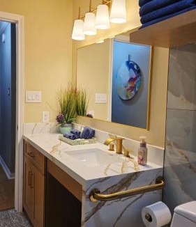 Clodine House | HoustonGem Private Pool & Hot Tub 20 Min to DT