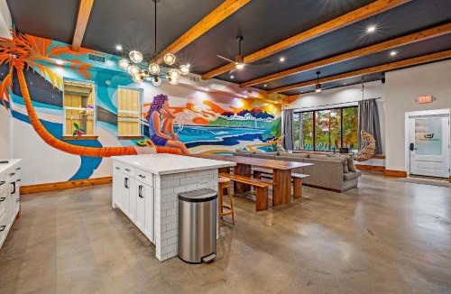 Wailuku Hostel | Howzit Hostels