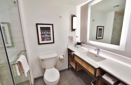 Historic District - North Hotel | Hush-Worthy Historic District Savannah Room