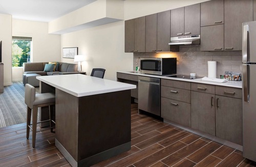 Charlotte Hotel | Hyatt House Charlotte/Rea Farms