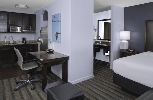 Morrisville Hotel | HYATT house Raleigh Durham Airport