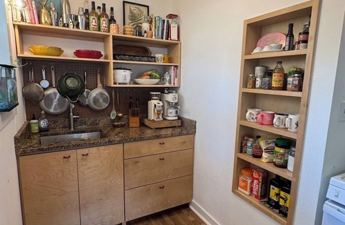 Hyde Park House | Hyde Park Urban Retreat, Pet Friendly, Sleeps 4