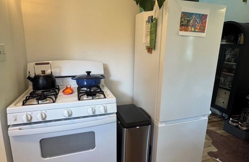 Hyde Park House | Hyde Park Urban Retreat, Pet Friendly, Sleeps 4