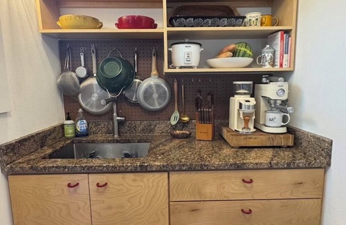 Hyde Park House | Hyde Park Urban Retreat, Pet Friendly, Sleeps 4
