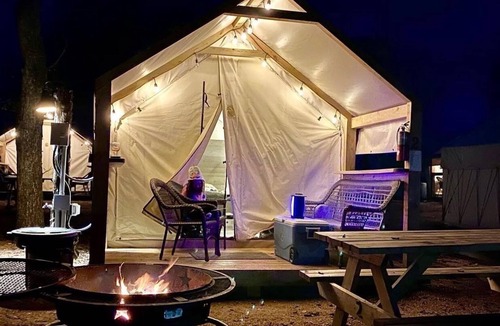 Sutherland Springs House | #I Son's Rio Cibolo - Glamping Cabin