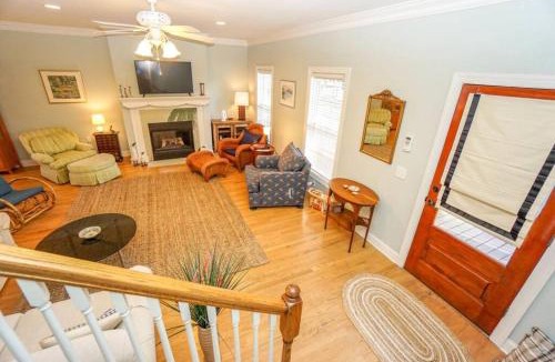 Port Royal House | Ideal Location! Perfect for Graduations and Lowcountry Getaways!