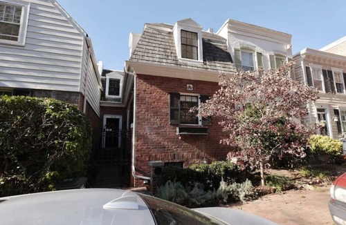 Georgetown House | Idyllic Georgetown | Garden + Firepit | Sleeps 7