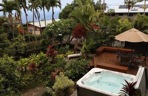 Kealakekua Apartment | If it’s time for some rest and relaxation, look no further.