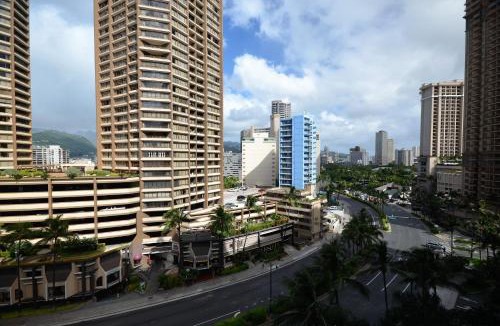 Waikiki Apartment | IH909 Waikiki 1777 Ala Moana Blvd Honolulu
