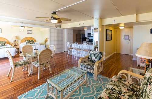 Waikiki Condo | Ilikai 1418 2 Bed Room Luxury Remodel Ocean/Lagoon Views