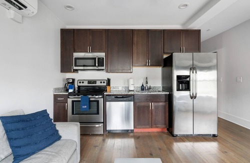 Downtown Charleston Apartment | In the Heart of King Street | Battery Suite