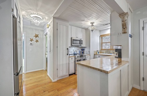 Tarpon Pond Cottage | Incredible Modern Cottage by Sea. Amenity Access