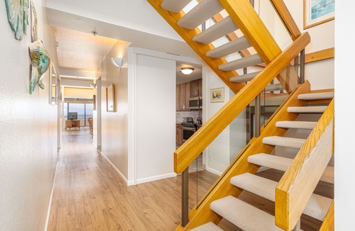 Kahana Condo | Incredible Oceanfront Corner Penthouse, 3B/3Ba, 2700 sq ft, NEW remodel!